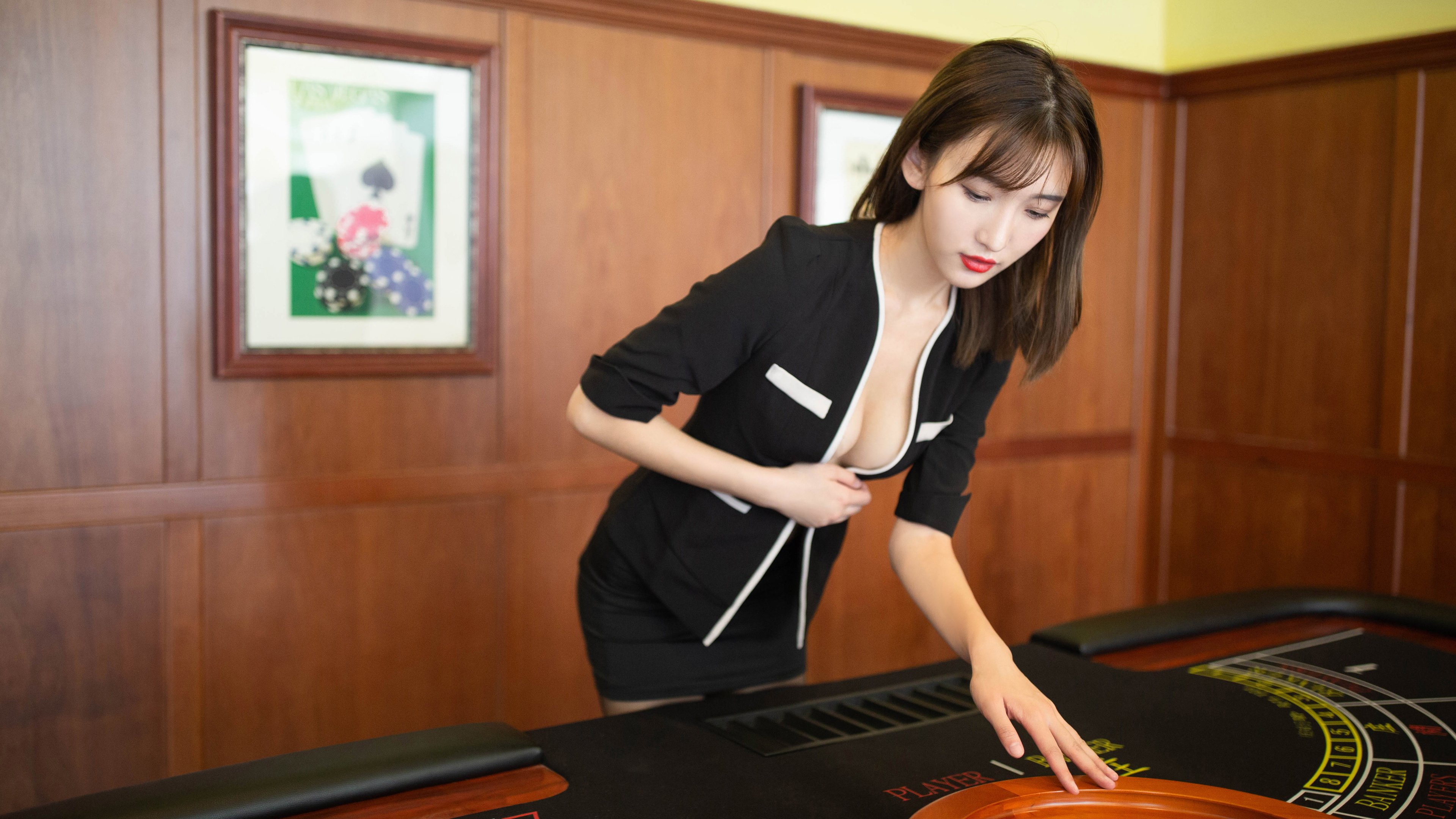 “英超激战正酣,豪门争夺日益激烈”,英超超级豪门