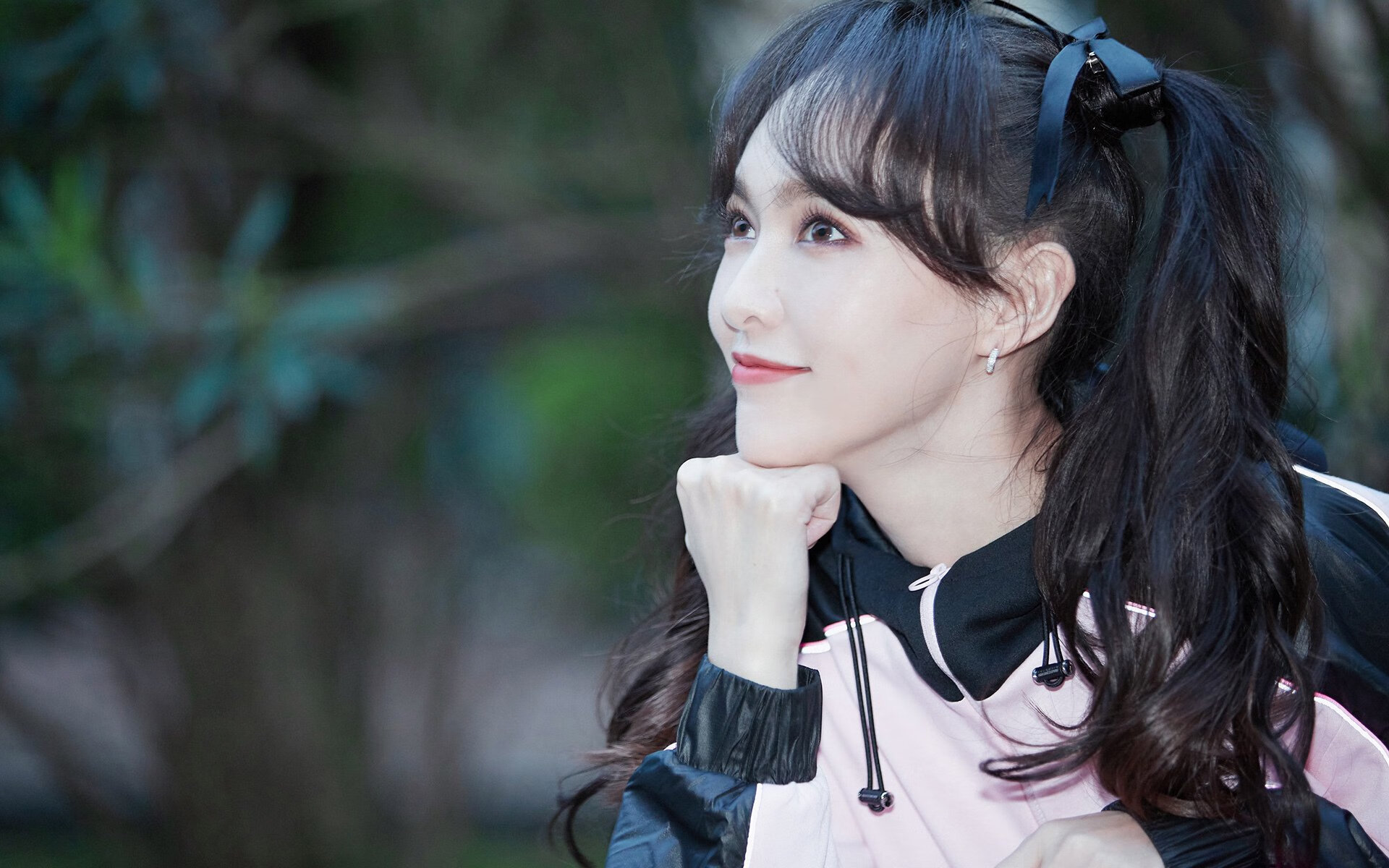 开云全站-《虚拟偶像崛起，电竞比赛明星化全面铺开》，虚拟偶像界大名鼎鼎的人物叫什么