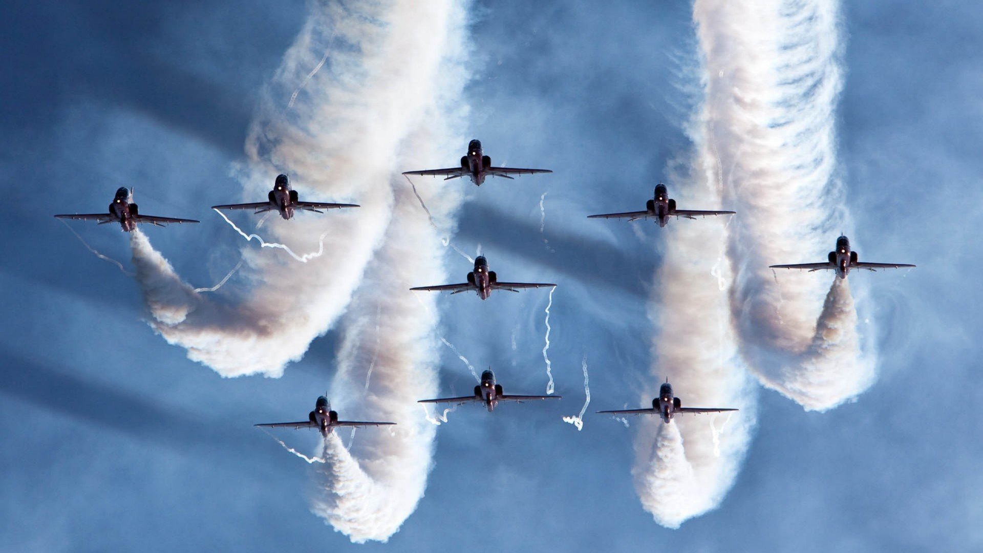 英超足球文化节盛大举行,粉丝互动热烈,英超足球集锦