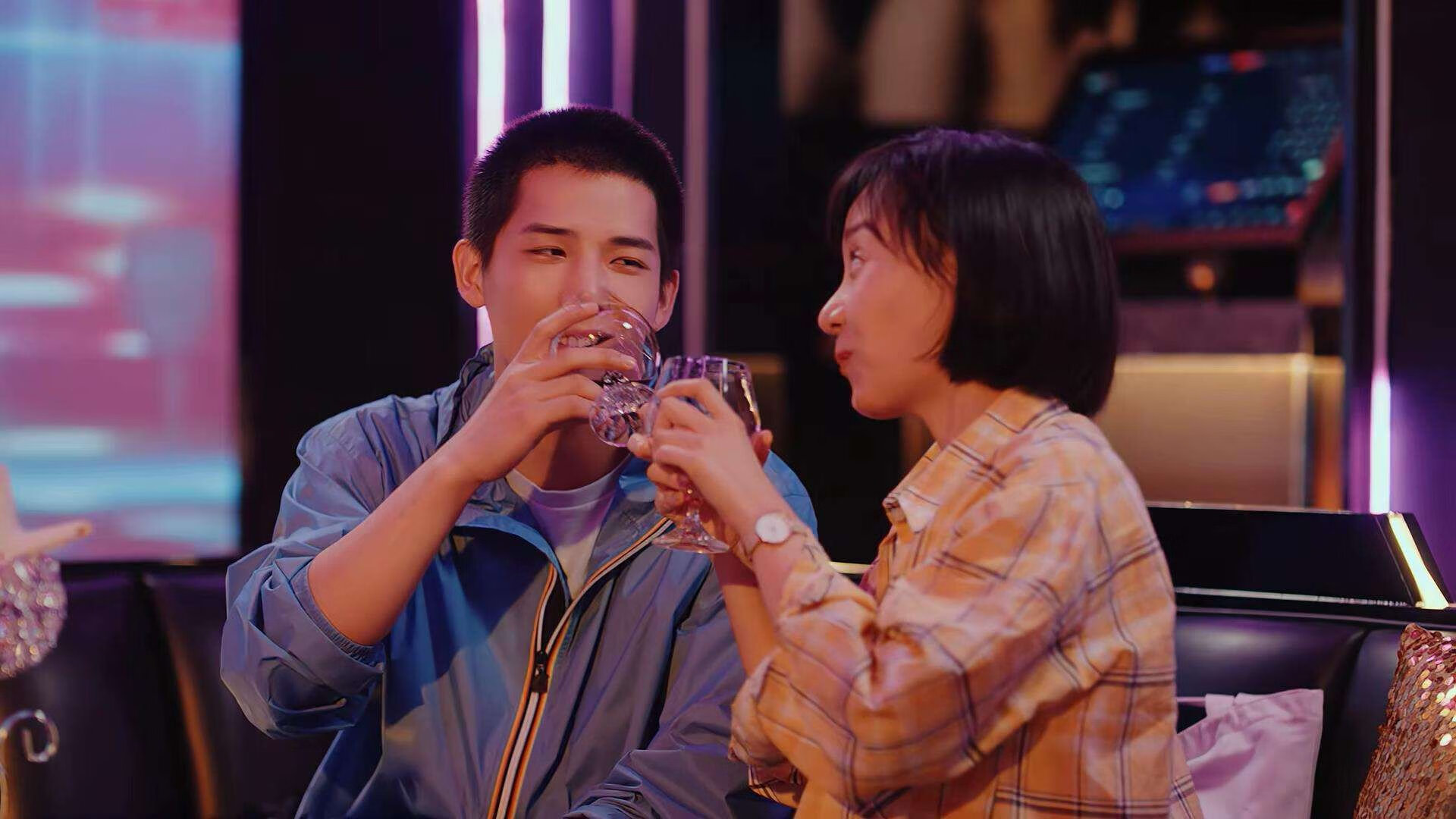 英超追分大战:阿森纳连续九场不败,追赶曼城,阿森纳英超最大比分