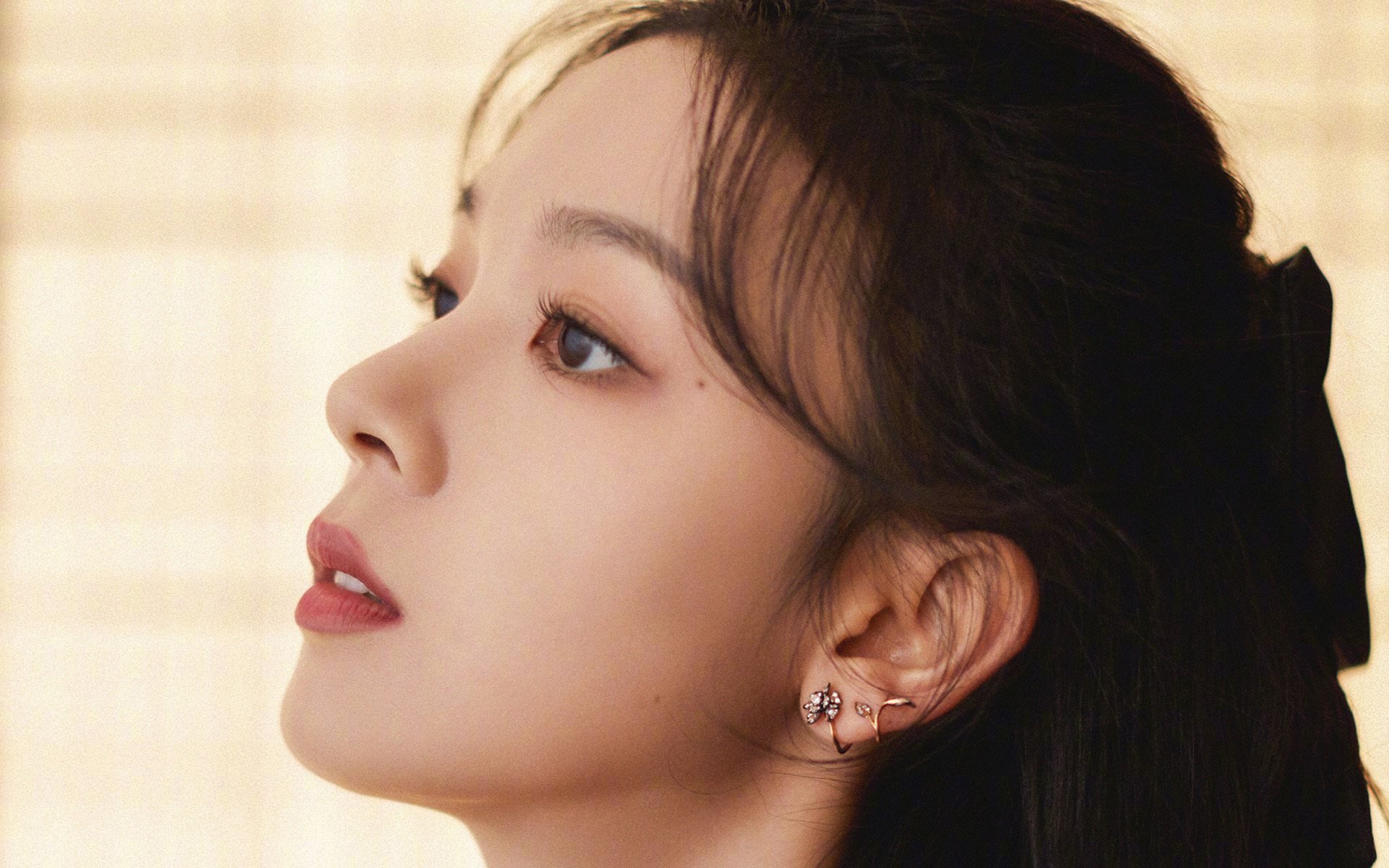 贝林厄姆加盟皇马,表现抢眼,贝林厄姆是后腰吗