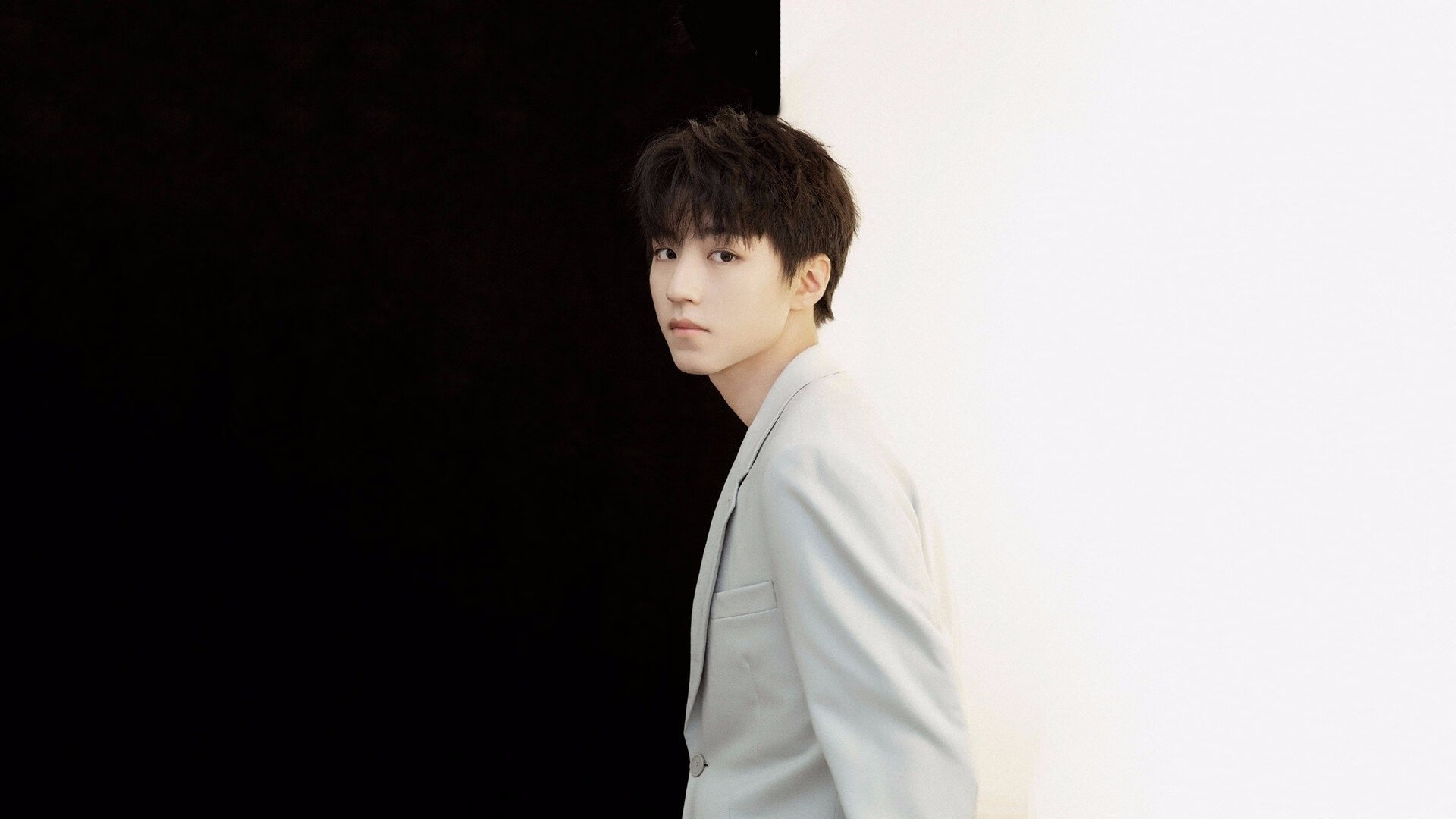 女排风采朱婷回归引爆球迷期待,女排主攻手朱婷近况