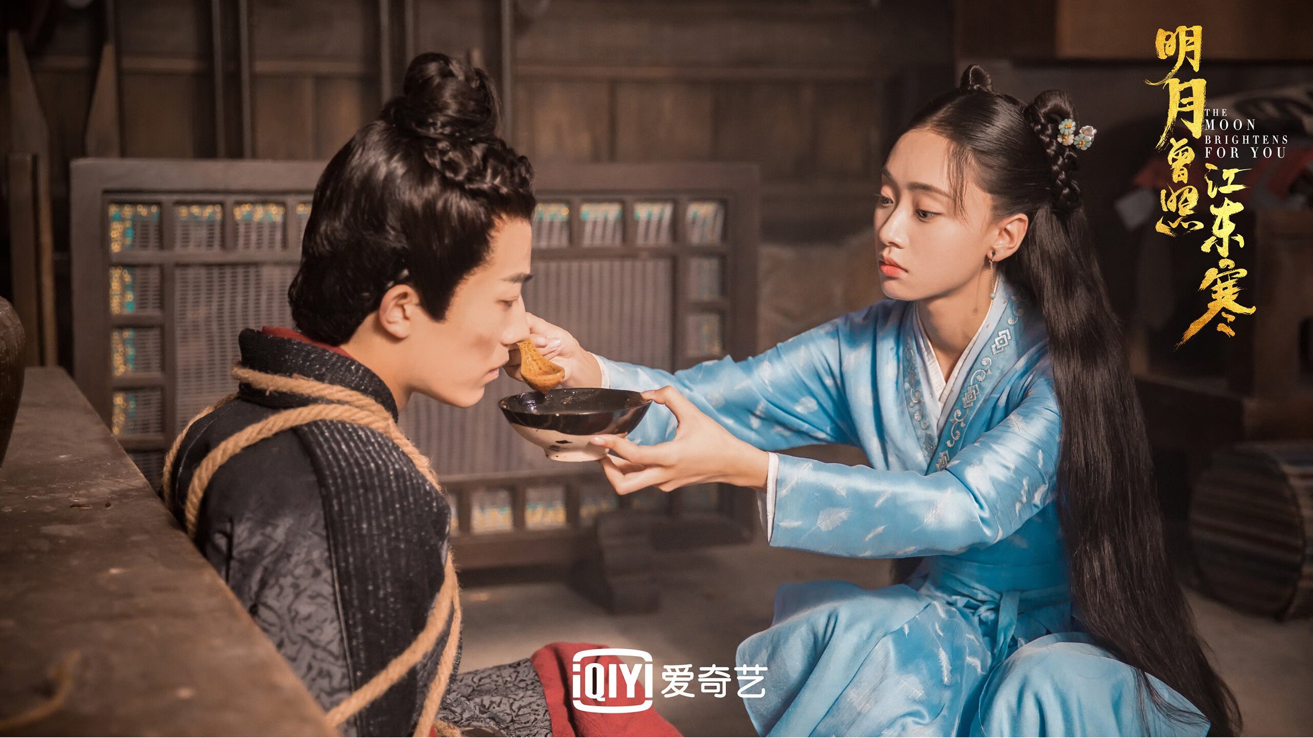 张雨霏个人泳池训练视频登热搜，张雨菲游泳照