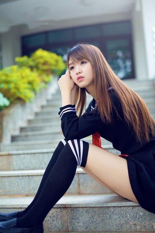 李娜表示球员生涯最难的是孤独感，李娜打球风格